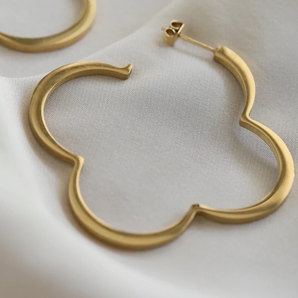 Clover earrings hoop earrings gold earrings - Picture 6 of 8